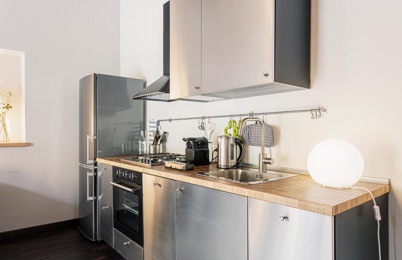 Stylish Milanese Studio - Via Cirillo Exterior photo