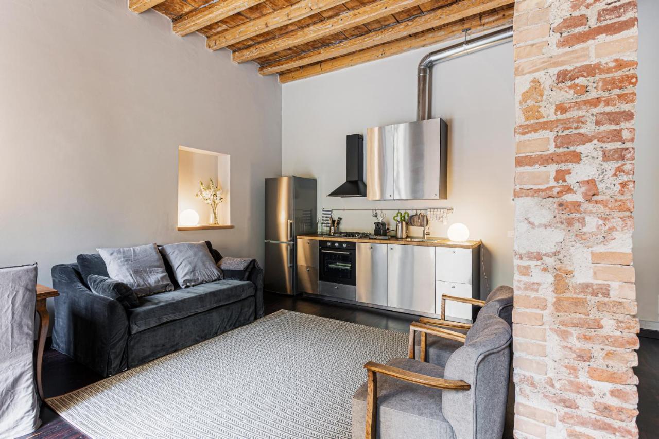 Stylish Milanese Studio - Via Cirillo Exterior photo